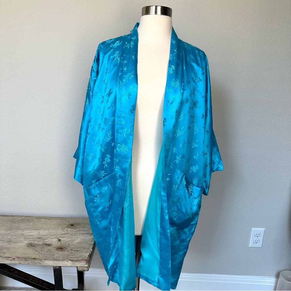 Vintage Esme Blue Silk Kimono Sleeve Robe Floral L
